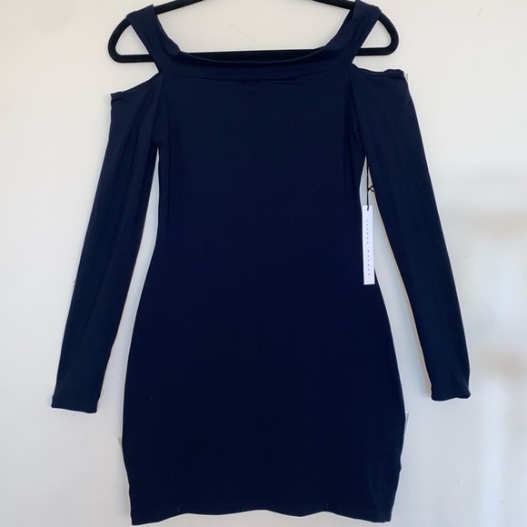 Susana Monaco Dresses & Skirts - Susana Monaco off shoulder dress